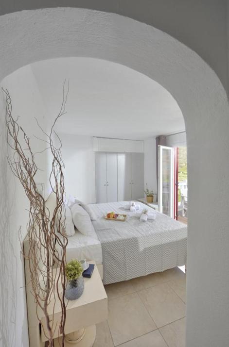 Orizon Tagoo Mykonos