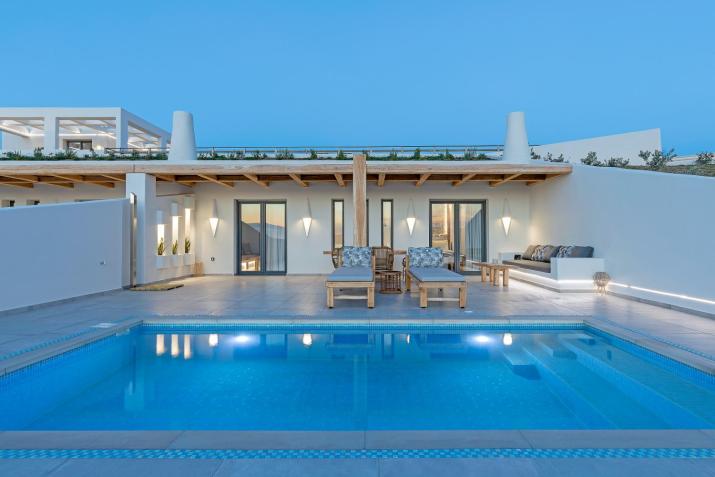 La Grande Vue-Private hilltop villas with private pools
