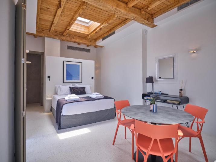 Karino Suite