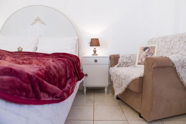 Chryso Apartment