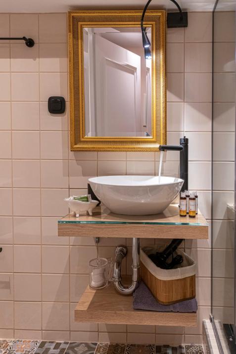 IPELHOME - Rodi Boutique Apartment