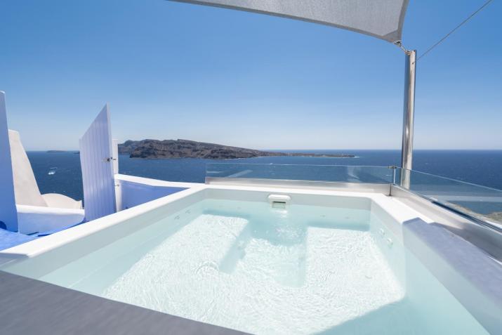 Hyperion Oia Suites