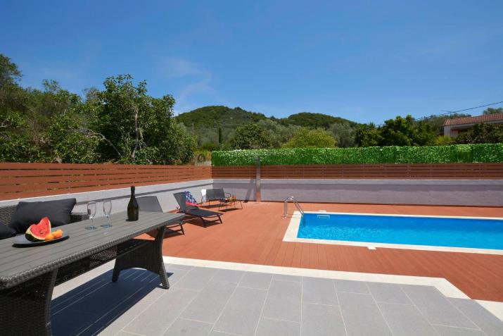 Villa Bratou
