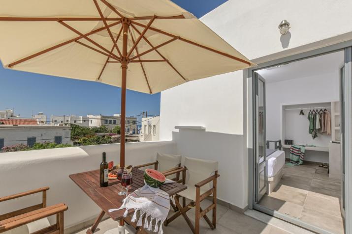 Venetian Suites II