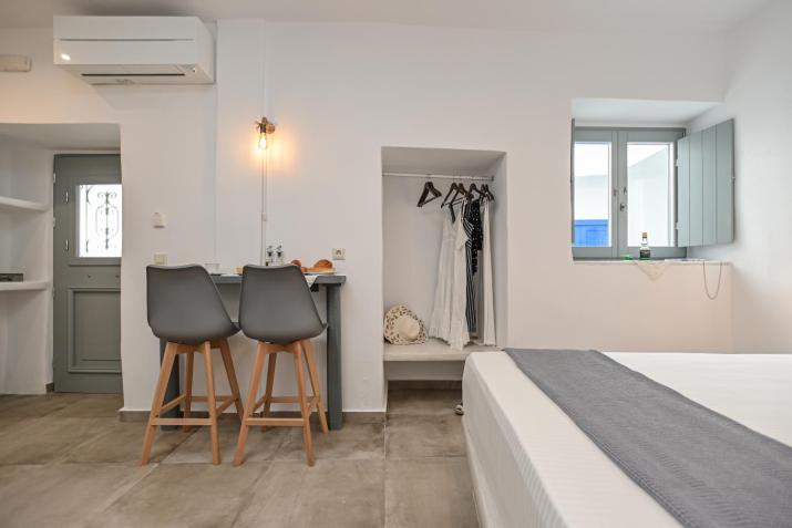 Venetian Suites II