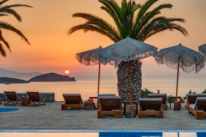Faros Resort