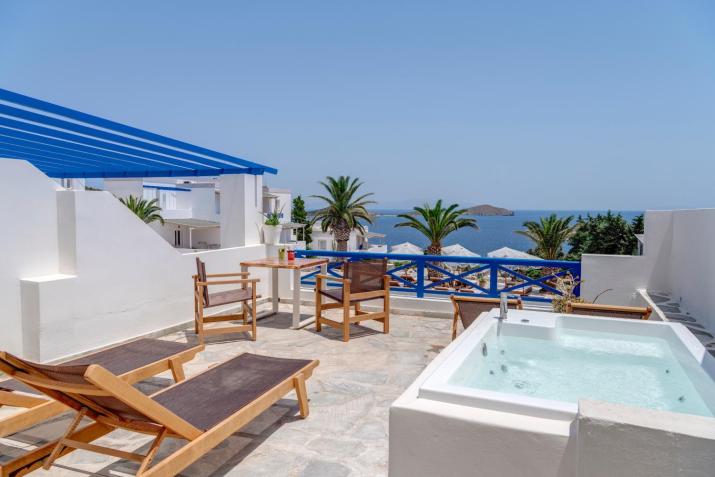 Faros Resort