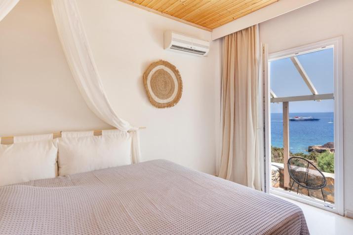 Faros Resort