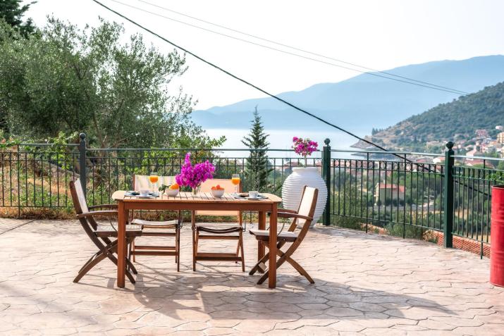 Mema's Home -2 bedrooms- with stunning sea view
