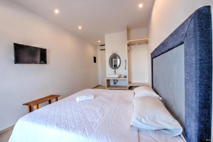 Anamar Santorini