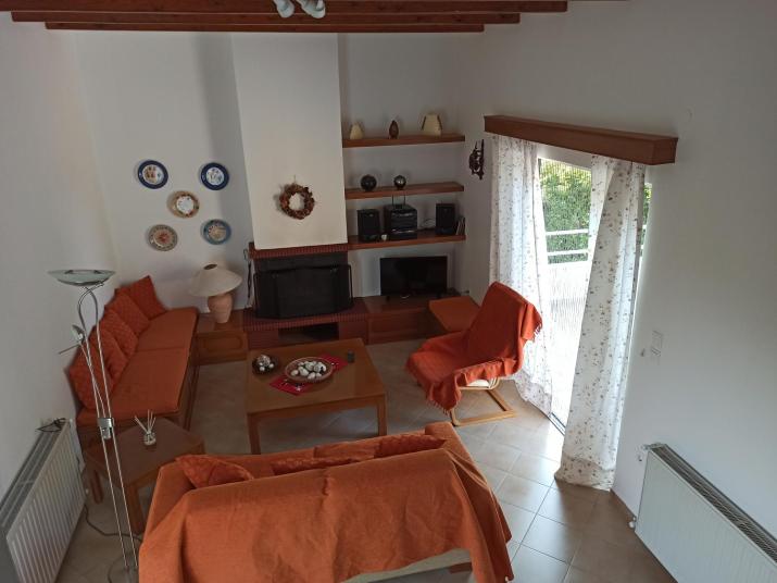 Beach House Into the Green!