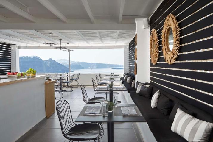 Mr and Mrs White Oia - Santorini