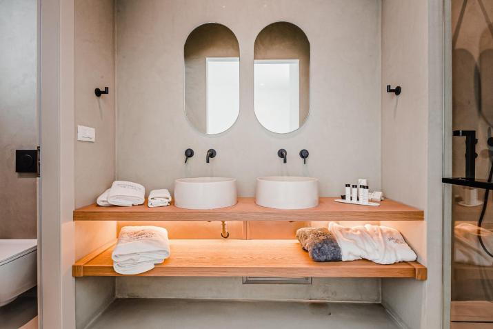 Amarelo Suites