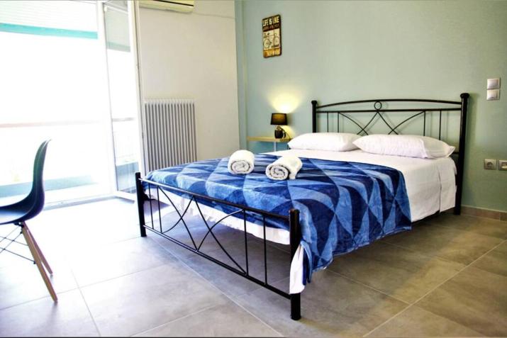 Athens Central 3BD Apartment next to Metro Luxury