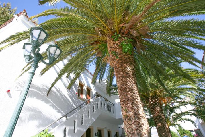 Flamingos Hotel Apartments