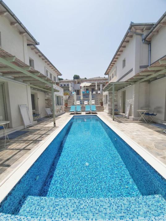 Sea and Sun Luxury Pools' Villas