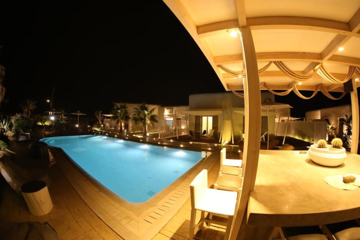 Queen Boutique Suites
