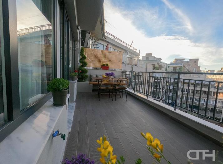 Luxury 80m2 apartment with balcony downtown Thessaloniki