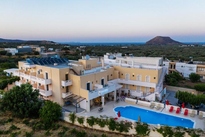Hiona Holiday Hotel
