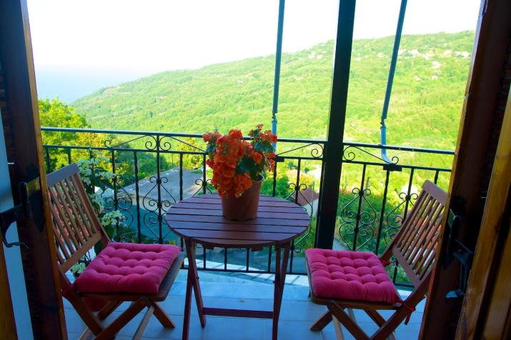 Stavroula Rooms