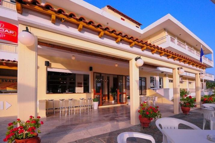 Hotel Prassino Nissi
