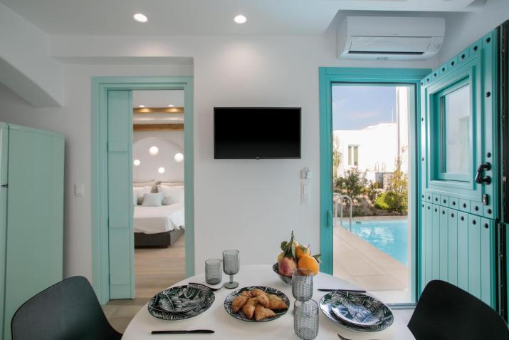 Majo Suites Hotel