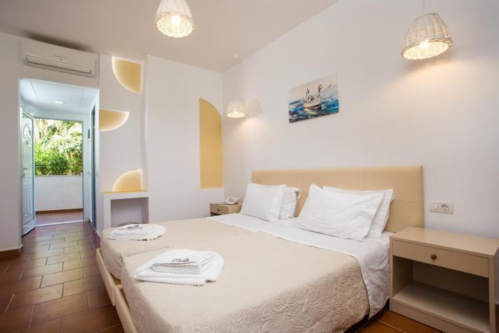 Muses Hotel