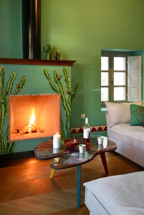 Cactus Hydra - Art Apartments