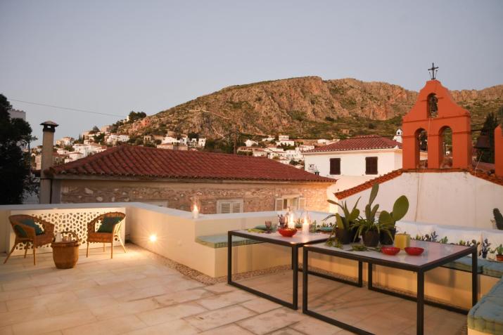 Cactus Hydra - Art Apartments