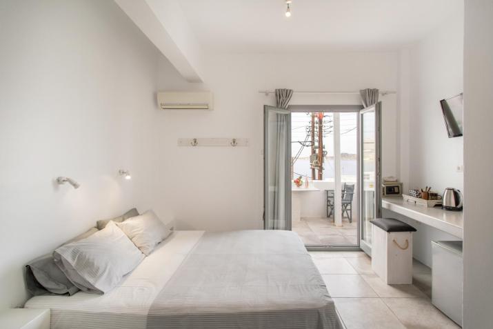 Irini Rooms