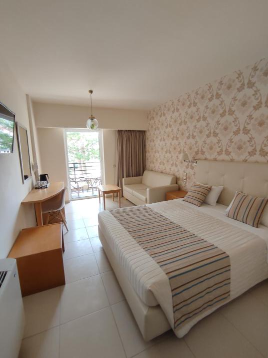 Themis Beach Hotel