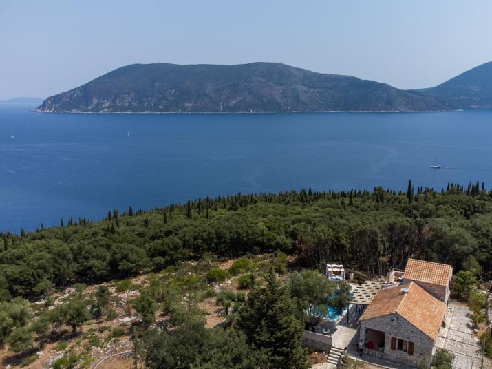 Villa Mystique
