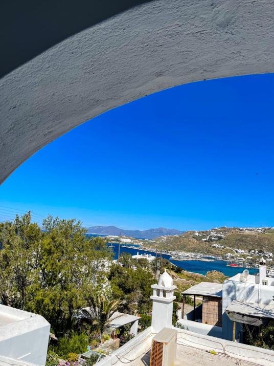 Orizon Tagoo Mykonos