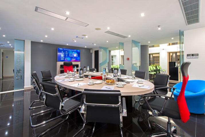Semiramis City Hotel