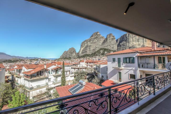 Meteora Heaven and Earth premium suites - Adults Friendly