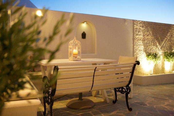 Sunset View Villa Santorini - with Outdoor Jacuzzi