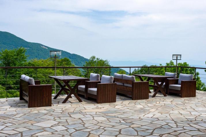 Manthos Mountain Resort & Spa