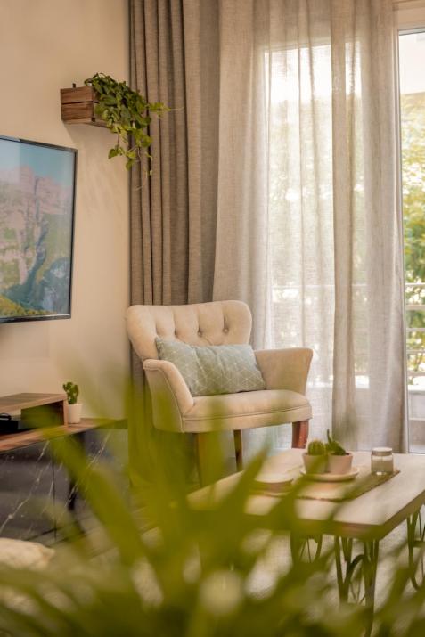 Aphrodite's Apartment on Agia Sofia Midas Home