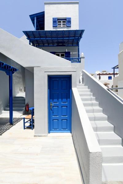 Lunar Santorini Hotel