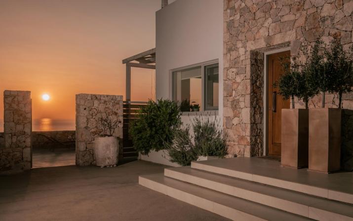 Avgi Villa