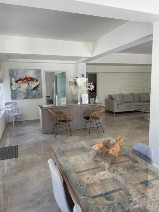 Ninemia Beach Hotel & Suites