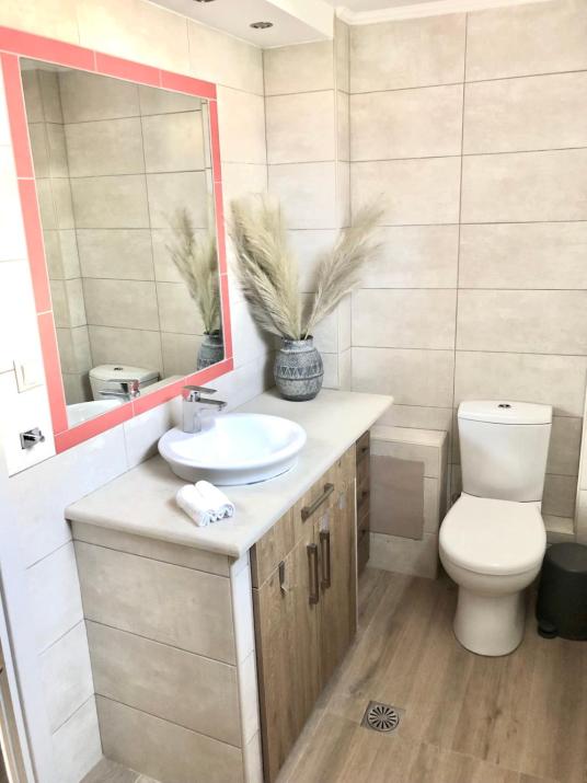 NICOL APARTMENS