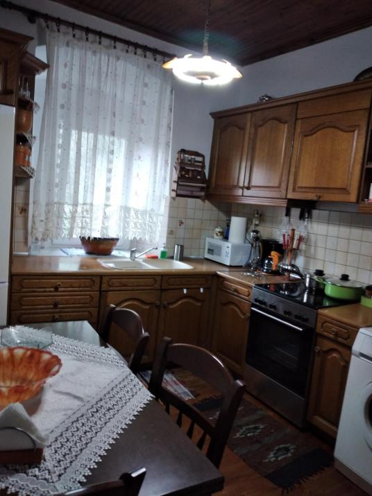 Παραδοσιακο σπιτι με θεα