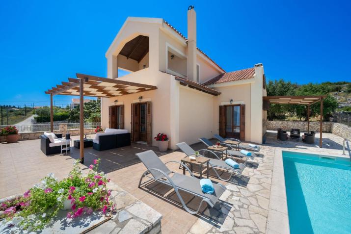 Guiscardos Luxury Villa