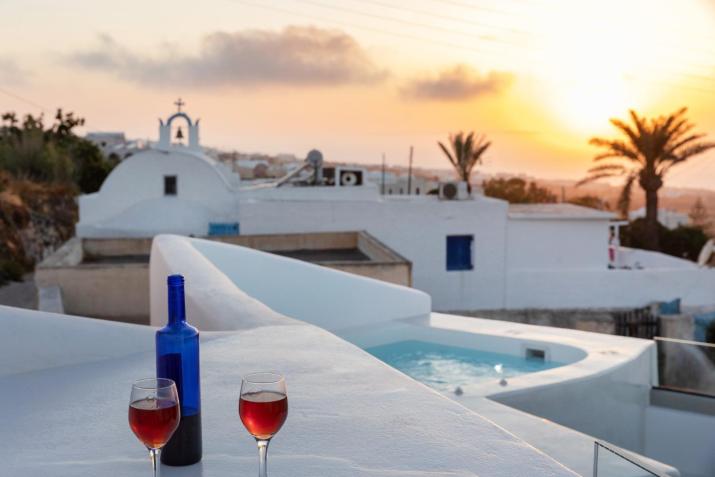 Sunborn Oia Suites