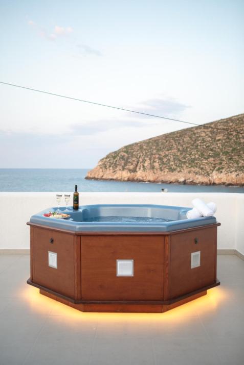 white house apollon naxos