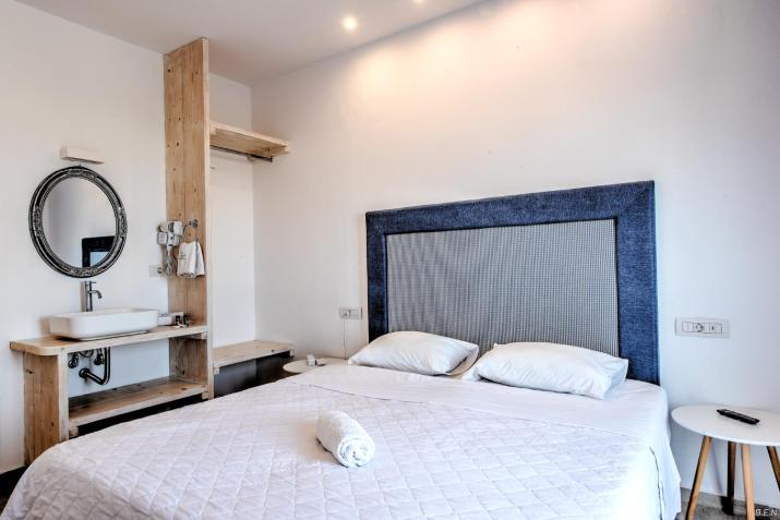 Anamar Santorini
