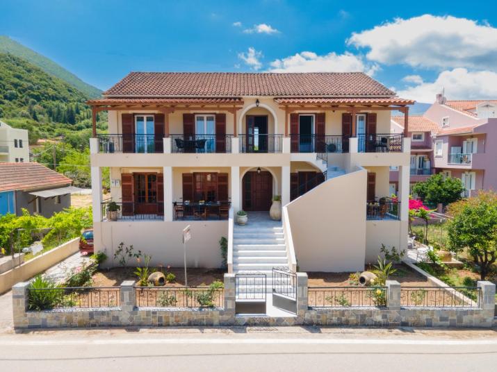 Mary's Studios & Apartment