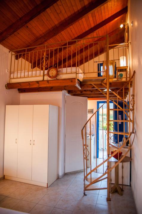 Dreams Apartments - Katelios,Santa Barbara beach