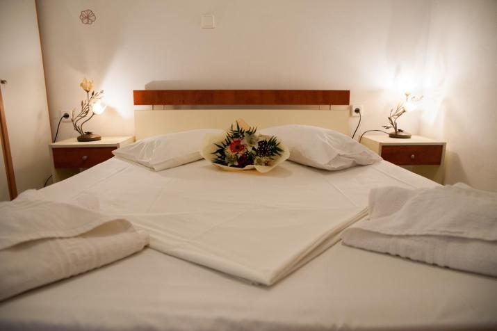 Dreams Apartments - Katelios,Santa Barbara beach